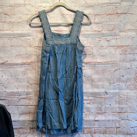 Universal Threads Chambray sundress Square neck embroidered M above knee belt - Picture 5 of 8